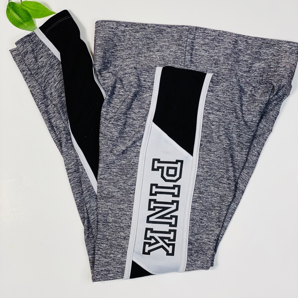 🔥 PINK Victoria’s Secret Ultimate Leggings 🔥